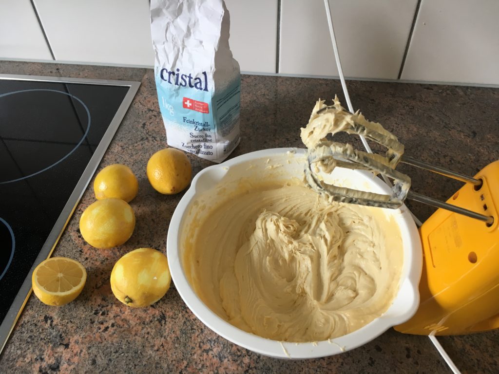 Bild vom Teig für den Zitronenkuchen