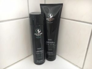 Bild des Shampoos und Conditioners von der Paul Mitchell Haarpflege