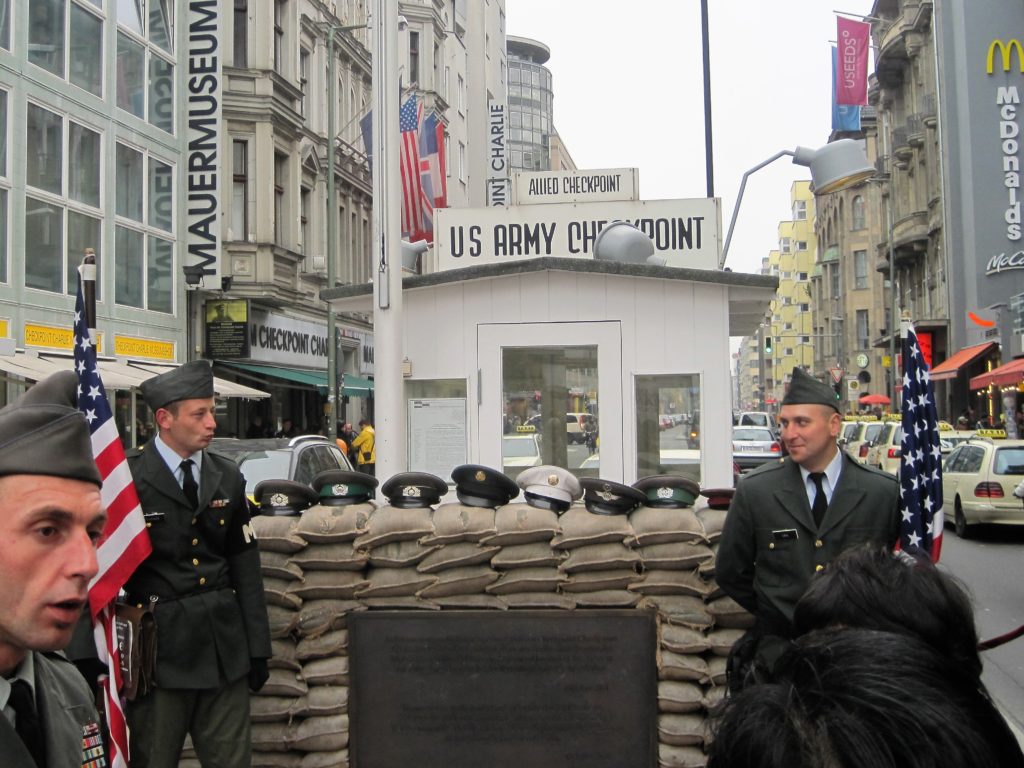 Bild Sehenswürdigkeiten in Berlin: Checkpoint Charlie