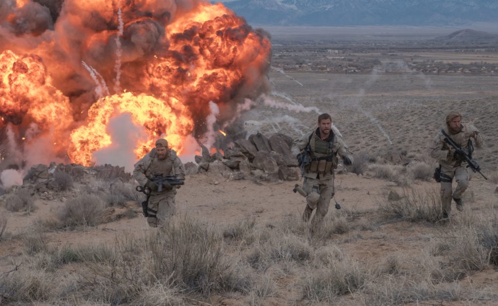 Bild aus dem Film 12 Strong