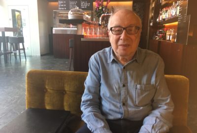 Bild vom Filmkritiker Benny Furth beim Interview