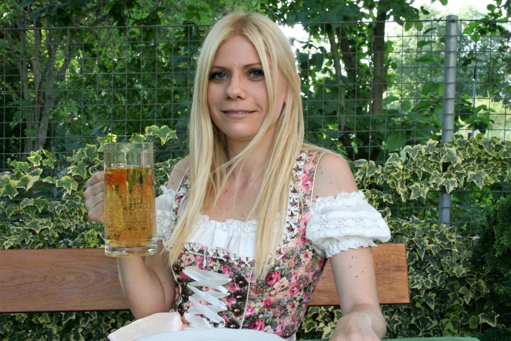 Bild von Daphne Okotberfest im Kürger Dirndl Modell 41425
