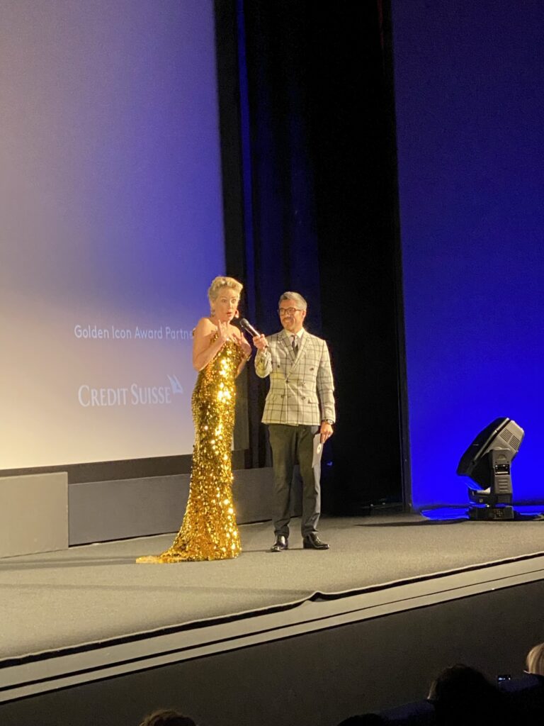 Bild von Sharon Stone und Max Loong