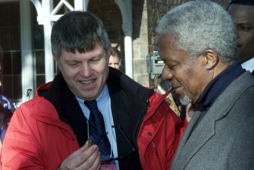 Bild von André Häfliger und Kofi Annan