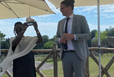 Bild von Purity Kinoti und Severin Dressen im Zoo Zürich