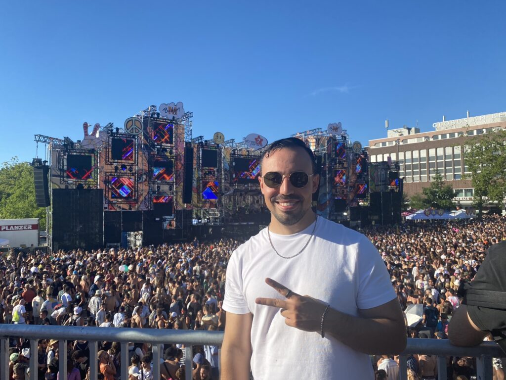 BIld von Zeki an der Street Parade