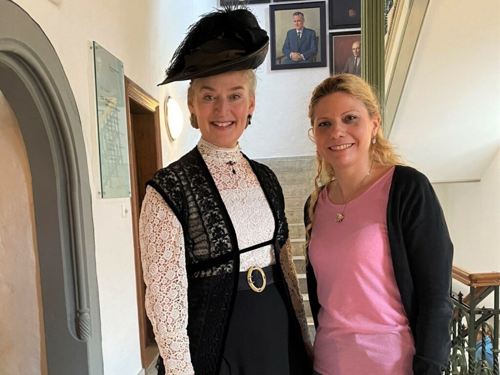 Bild von Daphne Chaimovitz und Rachel Braunschweig Filmset-Besuch «Friedas Fall»