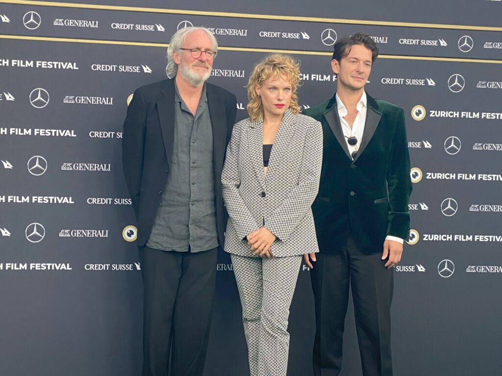 Bild von August Zirner, Julia Franz Richter und Stefan Gorski