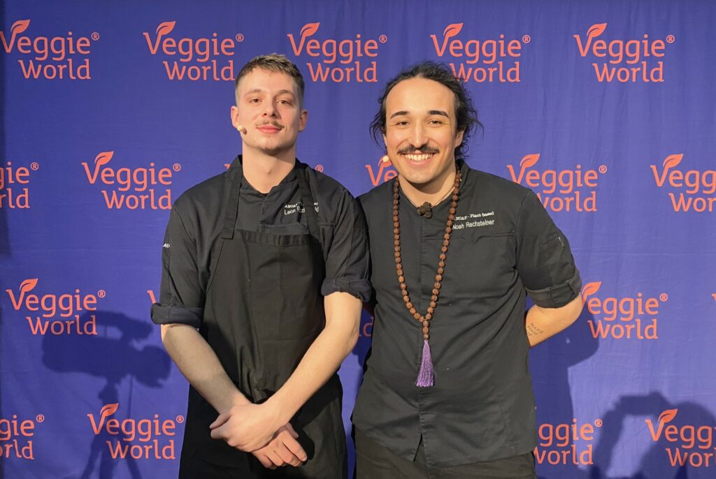 Bild von Noah Rechsteiner und Leon Paczkowski an der VeggieWorld 2024