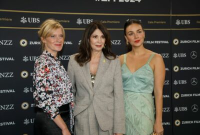 Bild von Caroline Peters, Iris Berben und Janina Uhse