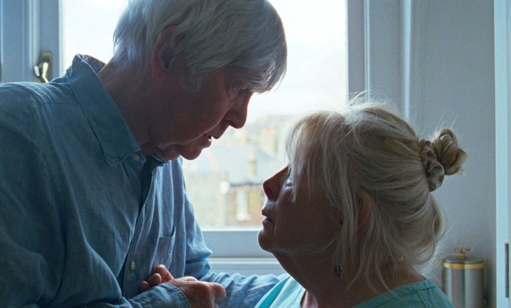 Bild aus dem Film «Queen at Sea»
